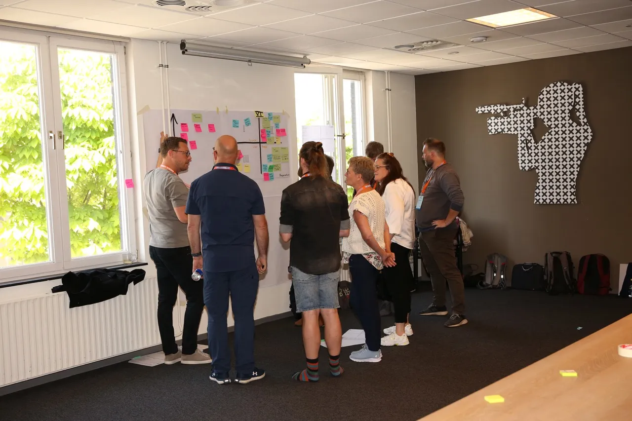 Präsentation von Wardley Mapping Ergebnissen vor Workshop-Teilnehmern